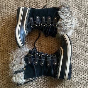 Black Sorel boots